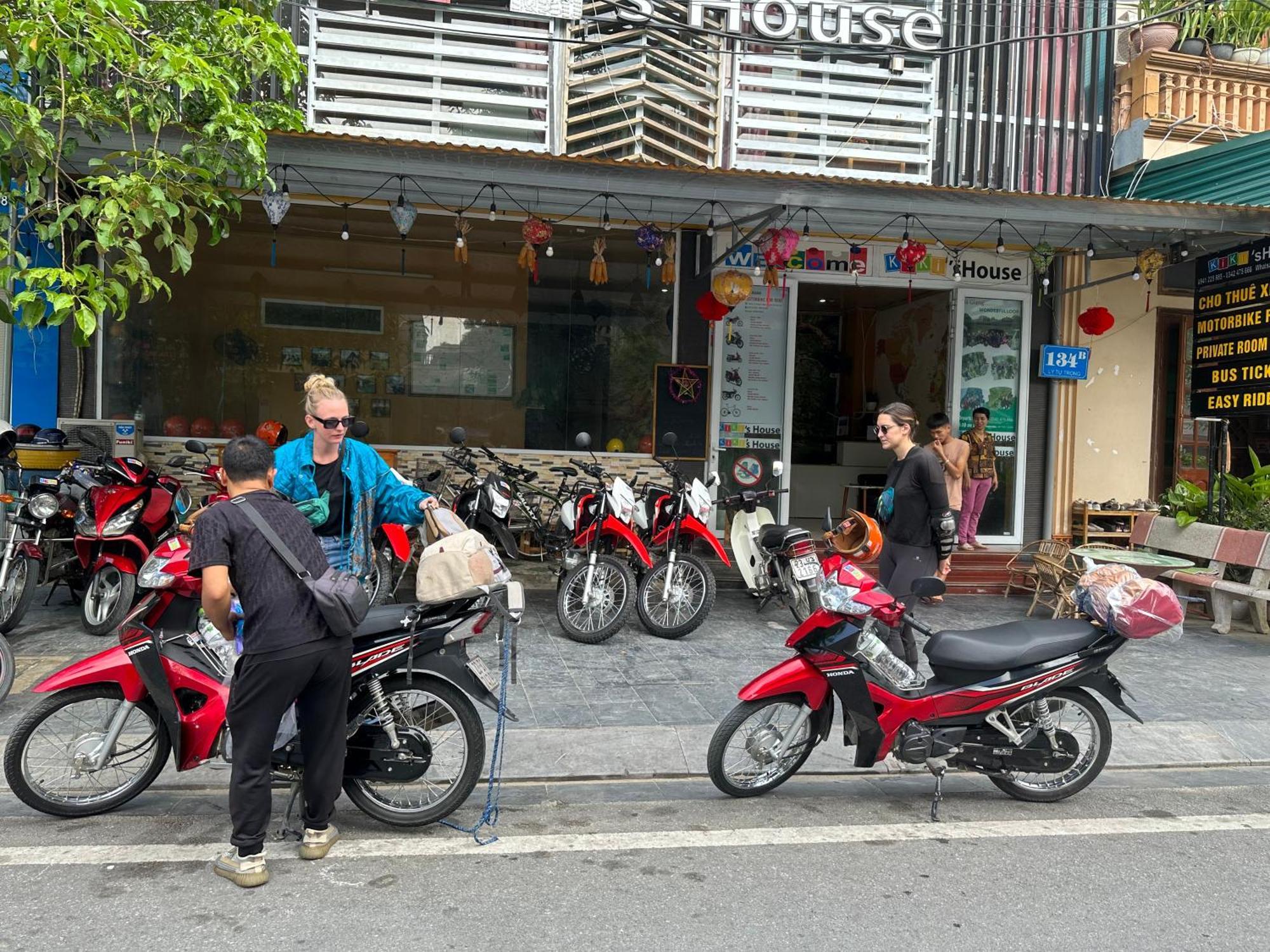 Kiki'S House And Motorbike For Rent Vandrarhem Ha Giang Exteriör bild